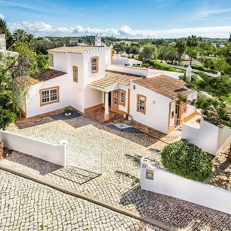 Villa Buganvilia Guia (Faro)