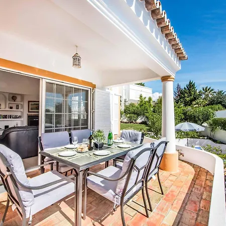 Villa Buganvilia Guia (Faro)